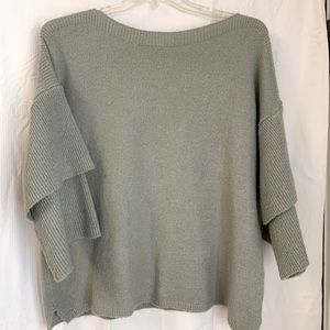 Wishlist M/L boxy sweater with ruffle detail on sleeve. Mint green.
